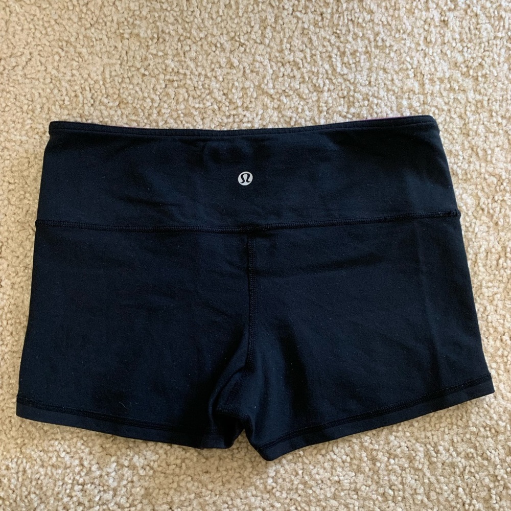 lululemon boogie shorts size 6